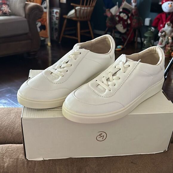 LifeStride Women's Happy Hour Machine Washable Lace Up Slip-in Sneakers. White. - Picture 1 of 14